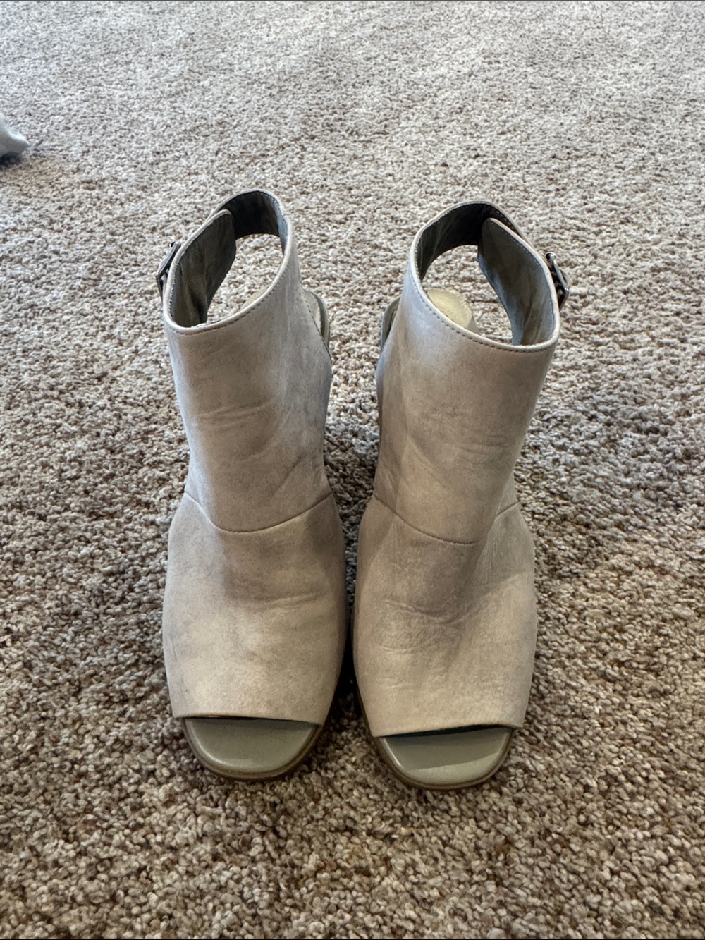 Seychelles Peep-Toe Ankle Booties – Taupe/Beige